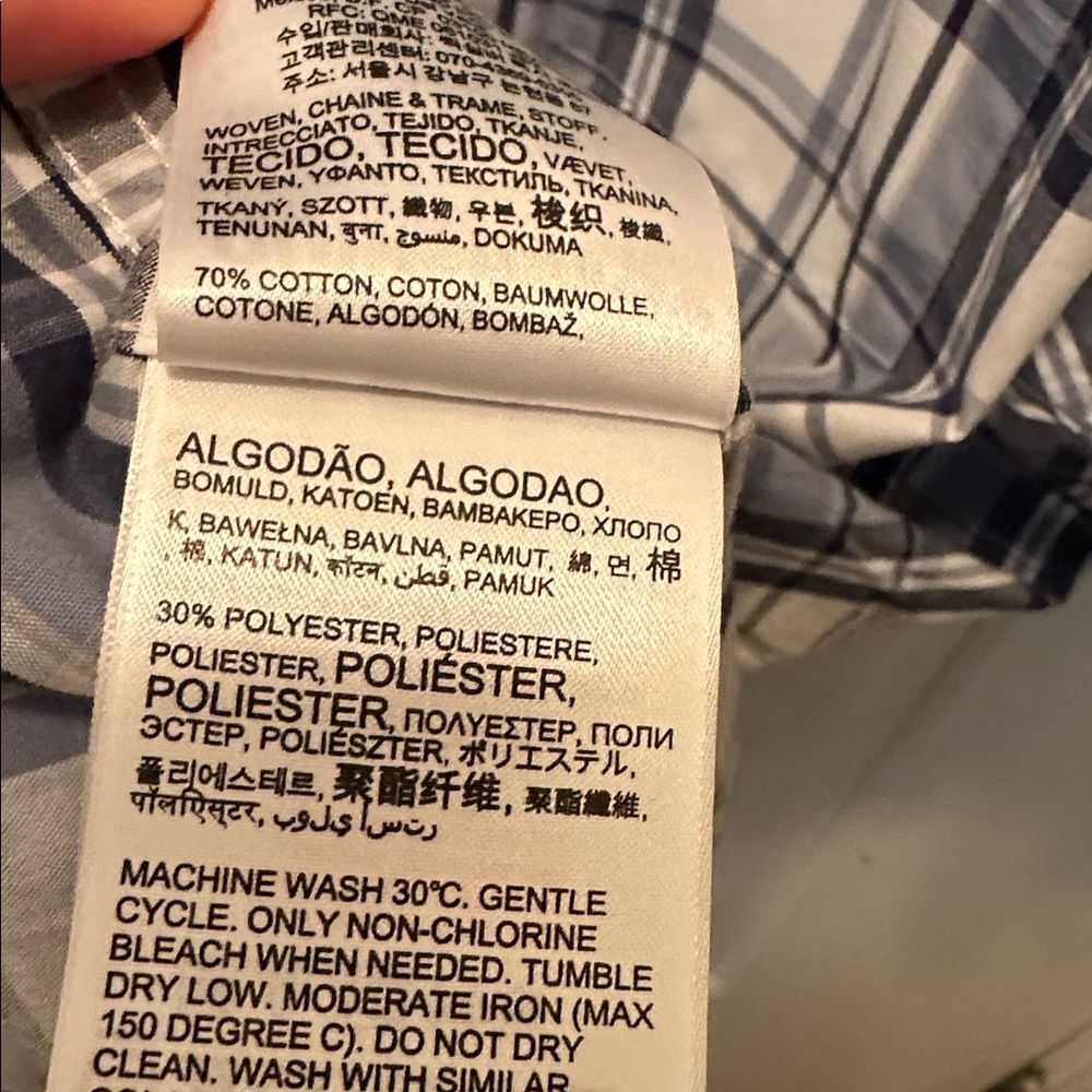 Quiksilver Two Men’s Plaid Button Down Shirts Black/Gray and Blue/White L - Picture 5 of 6